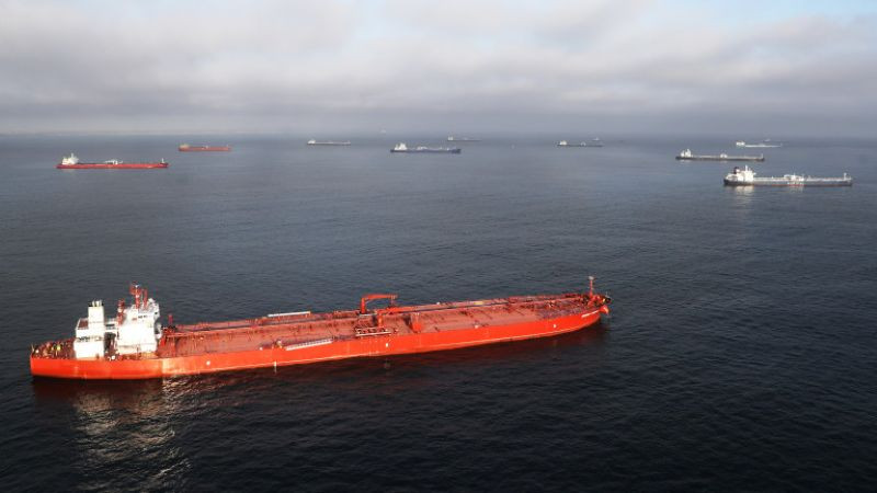 Индийски танкер напусна района край Ормузкия проток